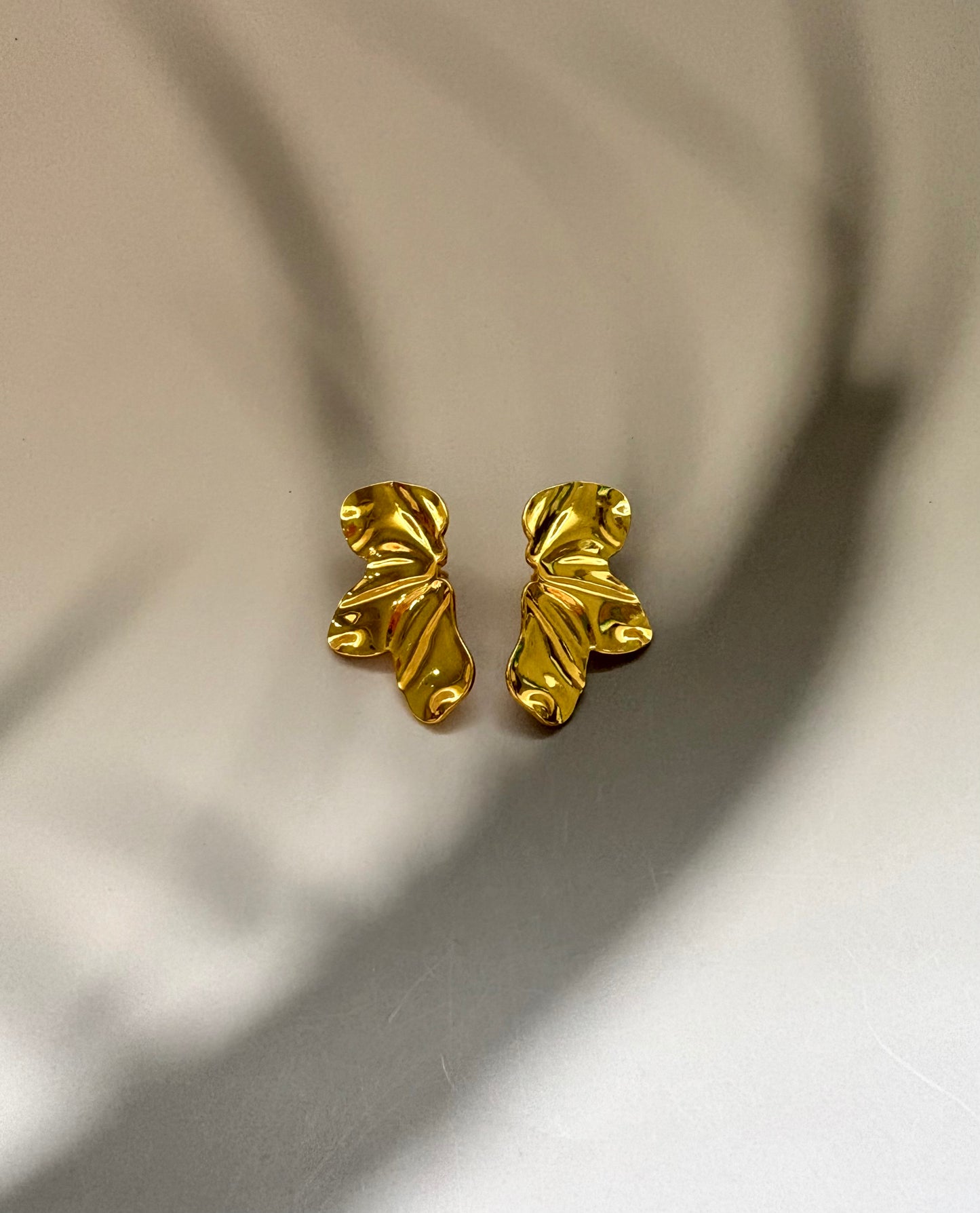 Aretes Flor Serena
