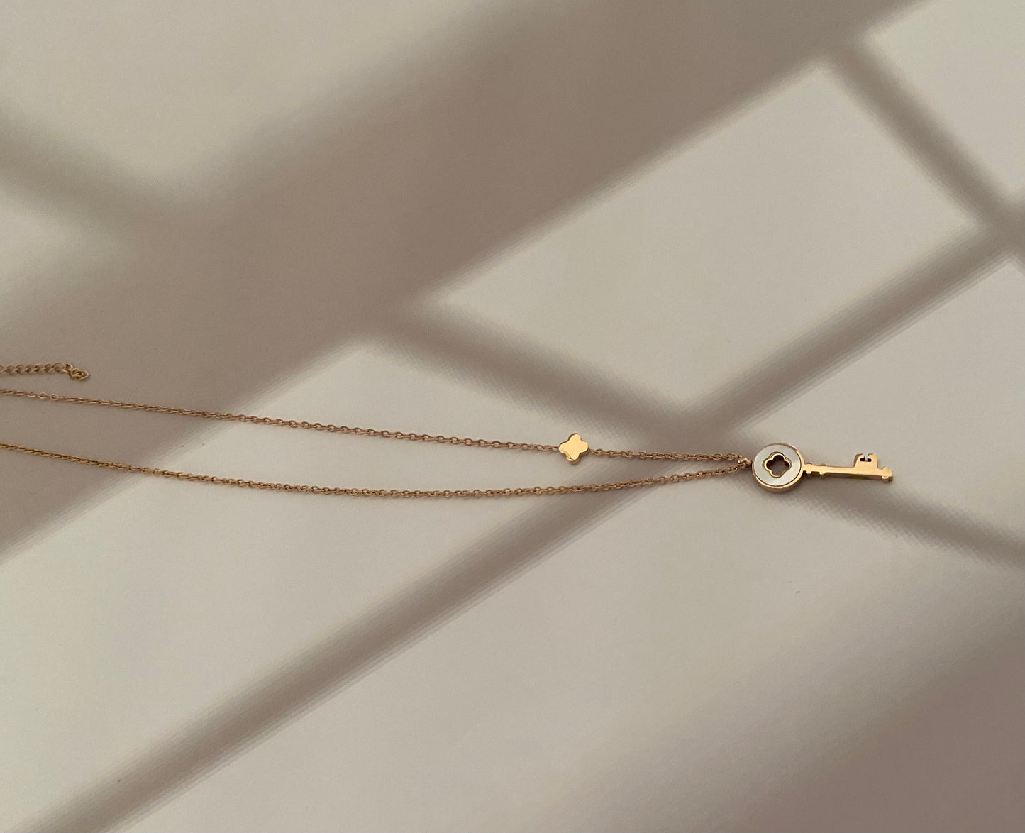 Cadena Eloise
